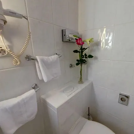 Regina Ξενοδοχείο 3*