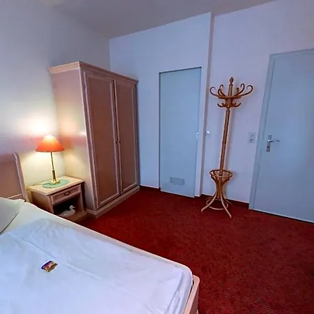 Regina Hotel