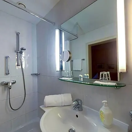 Regina Hotel
